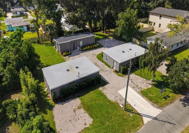 Photo 1 of House for sale at 1922 Cloverlawn Ave, Orlando, FL 32806 | MLS# O6446443 | Listing updated on 2026-10-02