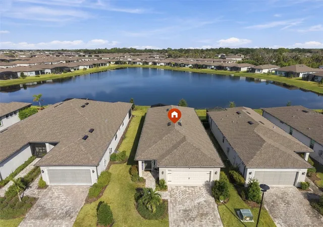 Photo 3 of Single family home for sale at 9260 Ballaster Pointe Loop, Parrish, FL 34219 | MLS# O6446445 | Listing updated on 2026-10-15