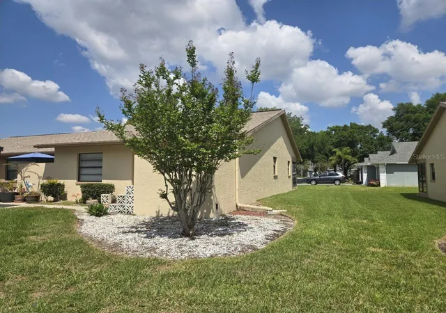 Photo 4 of Condo for sale at 38349 Cottonwood Pl #1, Zephyrhills, FL 33542 | MLS# TB8553954 | Listing updated on 2026-10-02