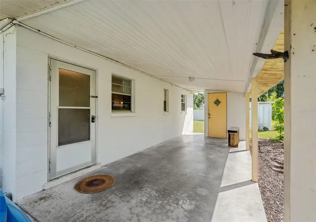 Photo 4 of Single family home for sale at 704 19th Avenue W, Palmetto, FL 34221 | MLS# A4708133 | Listing updated on 2026-10-02