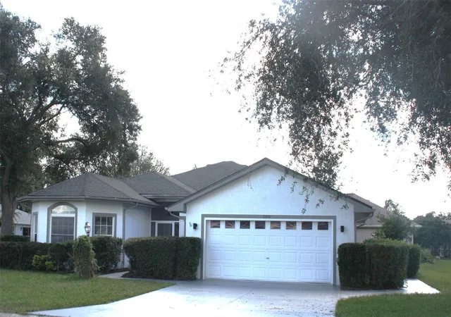 Photo 1 of Single family home for sale at 21516 Castle View Ct, Leesburg, FL 34748 | MLS# S5158669 | Listing updated on 2026-10-07