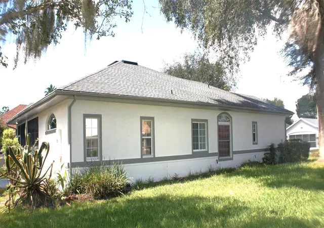 Photo 3 of Single family home for sale at 21516 Castle View Ct, Leesburg, FL 34748 | MLS# S5158669 | Listing updated on 2026-10-07