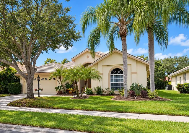 Photo 1 of Single family home for sale at 6256 Donnington Ct, Sarasota, FL 34238 | MLS# A4708134 | Listing updated on 2026-10-04