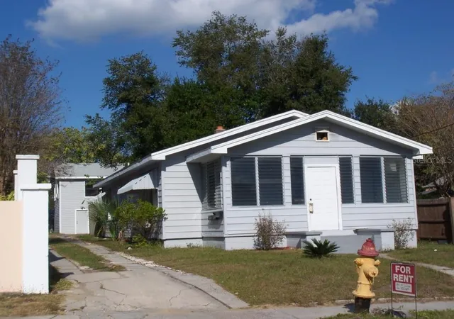 Multi family home for sale at 902 E Lime St, LAKELAND, FL 33801 | MLS# L4965488