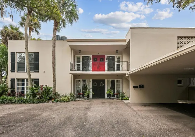Photo 2 of Condo for sale at 3 Country Clb Dr #3, Largo, FL 33771 | MLS# O6446470 | Listing updated on 2026-10-02