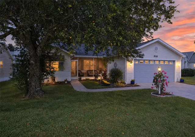Photo 1 of Sale Pending at 506 Alcazar Ct, Lady Lake, FL 32159 | MLS# G5118509 | Listing updated on 2026-10-08