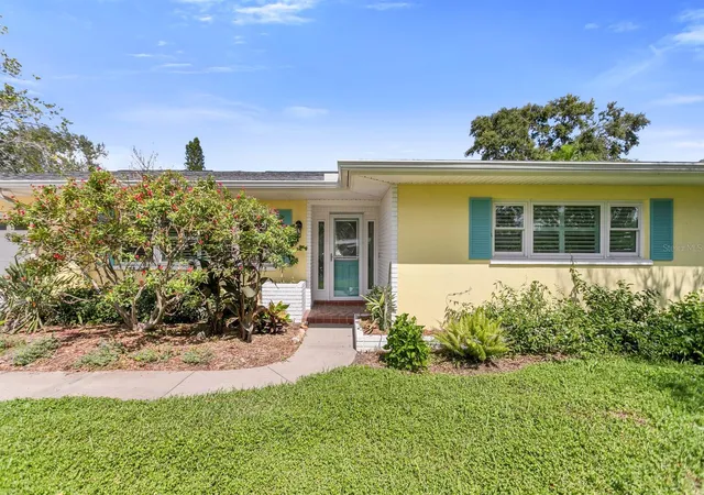 Photo 3 of Single family home for sale at 88 New Jersey Dr, Dunedin, FL 34698 | MLS# TB8553985 | Listing updated on 2026-10-02