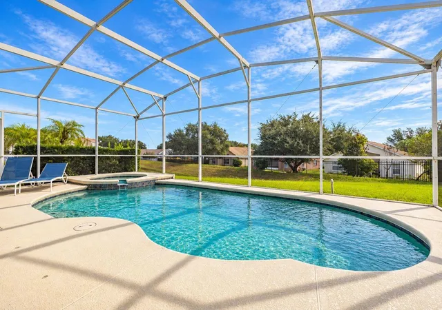 Photo 3 of Townhouse for sale at 506 Brunello Dr, Davenport, FL 33897 | MLS# S5158674 | Listing updated on 2026-10-08