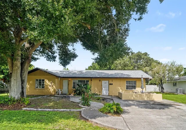 Photo 1 of Single family home for sale at 1503 55th Avenue W, Bradenton, FL 34207 | MLS# A4708139 | Listing updated on 2026-10-06