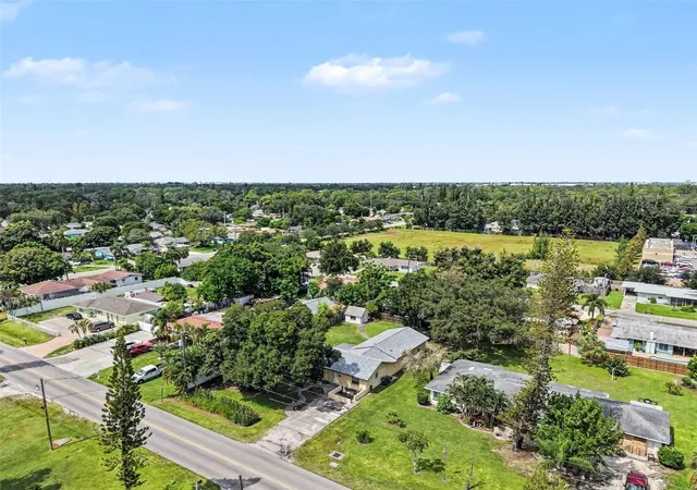 Photo 2 of Single family home for sale at 1503 55th Avenue W, Bradenton, FL 34207 | MLS# A4708139 | Listing updated on 2026-10-06