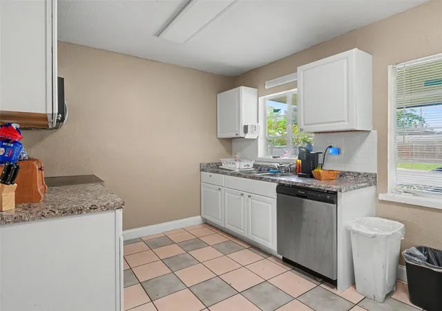 Photo 4 of Single family home for sale at 1503 55th Avenue W, Bradenton, FL 34207 | MLS# A4708139 | Listing updated on 2026-10-06