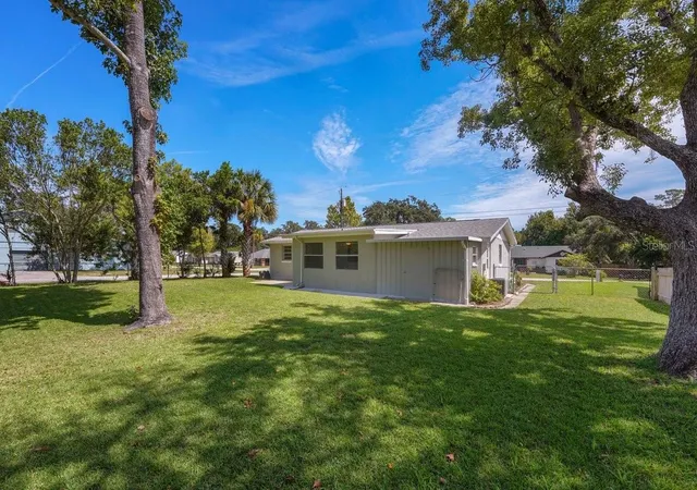 Photo 3 of Single family home for sale at 5278 Barhydt Ave, Port Orange, FL 32127 | MLS# V4951614 | Listing updated on 2026-10-02