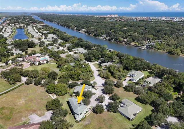 Photo 3 of Single family home for sale at 4 Oakview Ct, Palm Coast, FL 32137 | MLS# FC321838 | Listing updated on 2026-10-05