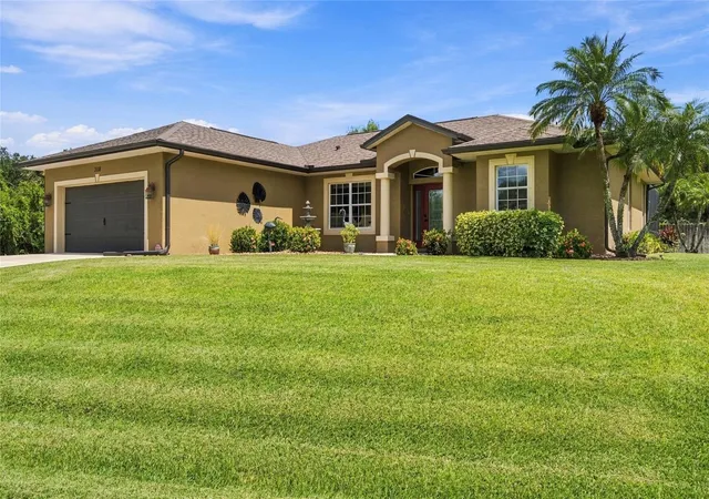Photo 3 of Sale Pending at 3118 Ridgewood Dr, North Port, FL 34287 | MLS# TB8554004 | Listing updated on 2026-10-02