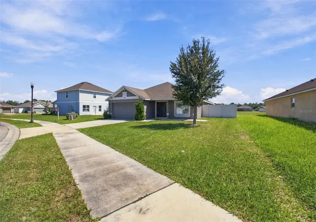 Photo 3 of Single family home for sale at 16048 Sawgrass Breeze Ave, Hudson, FL 34667 | MLS# TB8554006 | Listing updated on 2026-10-03