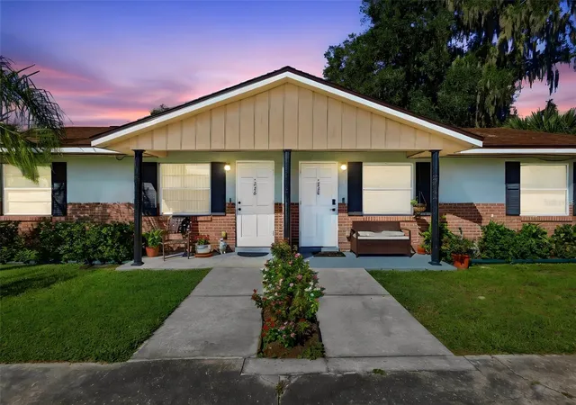 Photo 1 of Sale Pending at 226 N Julia Ave, Deland, FL 32720 | MLS# V4951615 | Listing updated on 2026-10-07