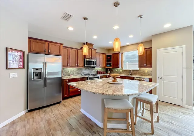 Photo 3 of Single family home for sale at 342 Alcove Dr, Groveland, FL 34736 | MLS# O6446496 | Listing updated on 2026-10-08