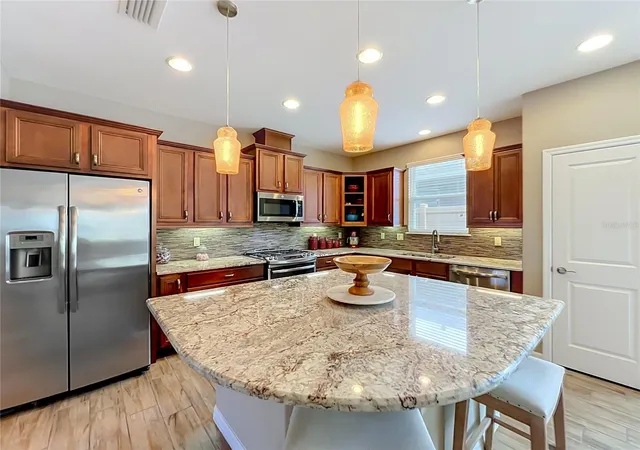 Photo 4 of Single family home for sale at 342 Alcove Dr, Groveland, FL 34736 | MLS# O6446496 | Listing updated on 2026-10-08