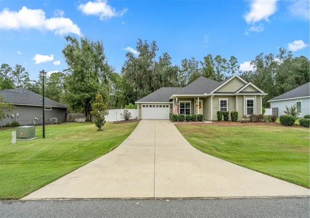 Photo 1 of Single family home for sale at 19992 NW 159th Place, Alachua, FL 32615 | MLS# OM733260 | Listing updated on 2026-10-06