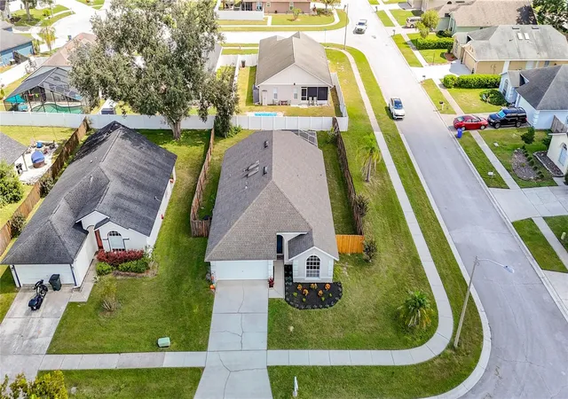 Photo 2 of Single family home for sale at 5818 Azure Dr, Wesley Chapel, FL 33545 | MLS# TB8554030 | Listing updated on 2026-10-03