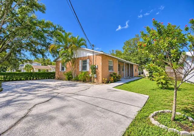 Photo 2 of Multi family home for sale at 6309 S Macdill Ave, Tampa, FL 33611 | MLS# TB8554031 | Listing updated on 2026-10-02