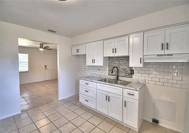 Photo 4 of House for sale at 6309 S Macdill Ave, Tampa, FL 33611 | MLS# TB8554031 | Listing updated on 2026-10-02