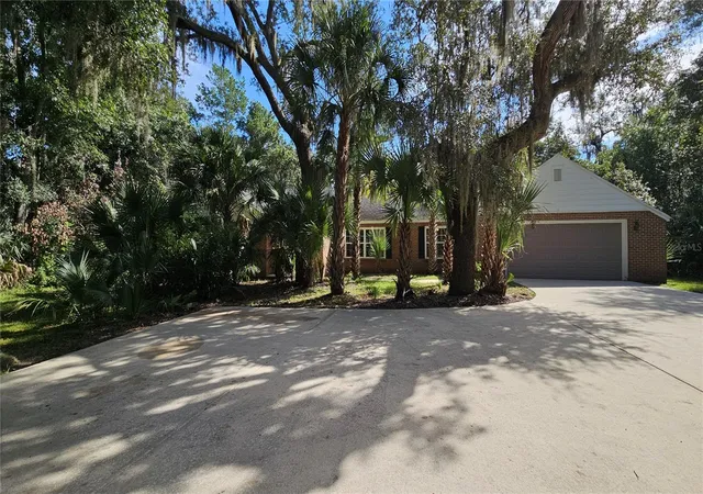 Photo 2 of Single family home for sale at 6217 Shoreline Dr, Port Orange, FL 32127 | MLS# V4951616 | Listing updated on 2026-10-06