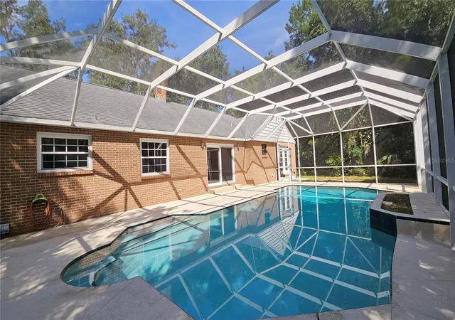 Photo 3 of Single family home for sale at 6217 Shoreline Dr, Port Orange, FL 32127 | MLS# V4951616 | Listing updated on 2026-10-06