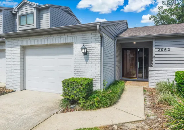 Photo 2 of Single family home for sale at 2062 Se 37th Court Cir, Ocala, FL 34471 | MLS# O6446505 | Listing updated on 2026-10-08