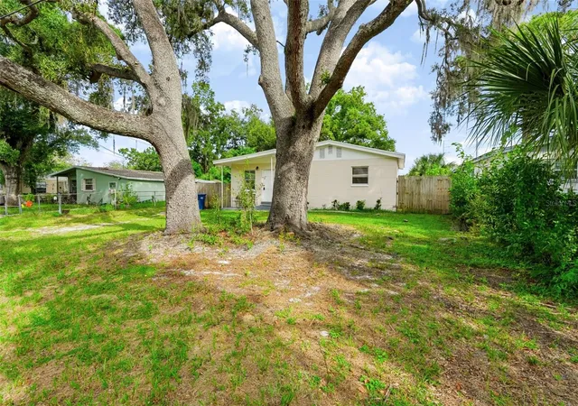 Photo 2 of Single family home for sale at 2438 N Ramona Cir, Tampa, FL 33612 | MLS# TB8554037 | Listing updated on 2026-10-02