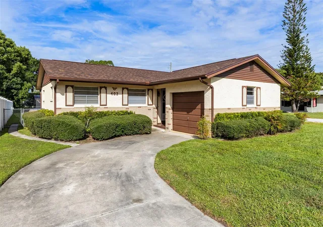 Single family home for sale at 402 Mississippi Ave, Saint Cloud, FL 34769 | MLS# S5158680
