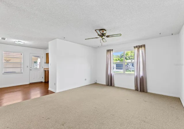 Photo 4 of Single family home for sale at 402 Mississippi Ave, Saint Cloud, FL 34769 | MLS# S5158680 | Listing updated on 2026-10-06