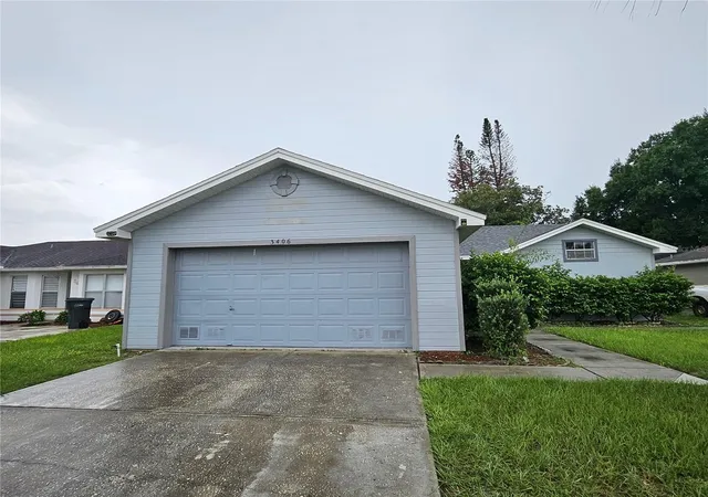 Photo 2 of Single family home for sale at 3406 Fox Ridge St, Winter Haven, FL 33884 | MLS# O6446507 | Listing updated on 2026-10-03