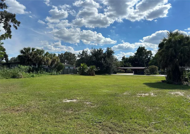Photo 3 of Land for sale at 2139 Blossom Ln, Winter Park, FL 32789 | MLS# O6446509 | Listing updated on 2026-10-02
