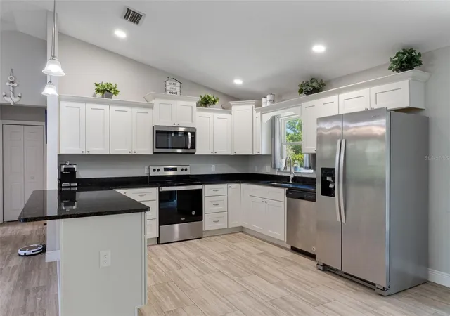 Photo 4 of Single family home for sale at 1619 W Lamplighter St, Citrus Springs, FL 34434 | MLS# OM733265 | Listing updated on 2026-10-02