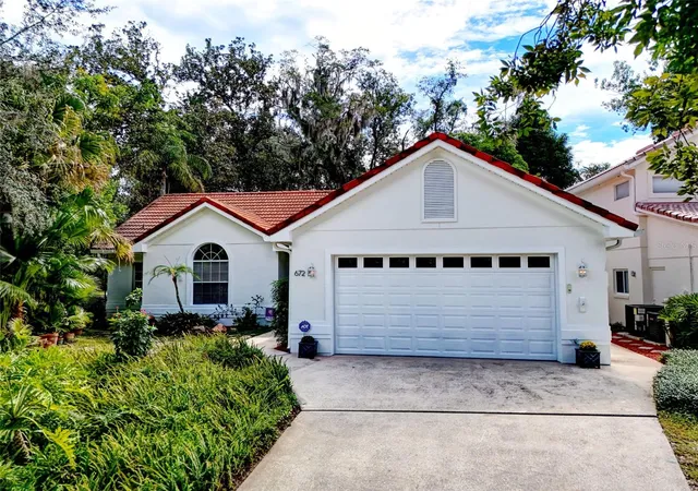 Photo 2 of Single family home for sale at 672 Nighthawk Cir, Winter Springs, FL 32708 | MLS# O6446510 | Listing updated on 2026-10-06