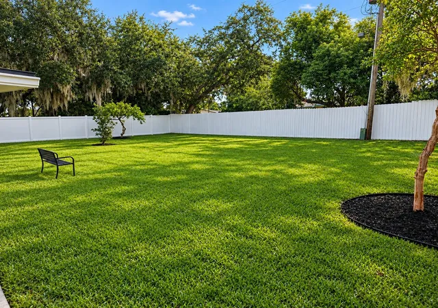 Photo 3 of Single family home for sale at 24 W Garden Ave, Winter Garden, FL 34787 | MLS# O6446518 | Listing updated on 2026-10-09