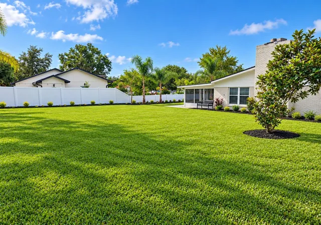 Photo 3 of Single family home for sale at 24 W Garden Ave, Winter Garden, FL 34787 | MLS# O6446518 | Listing updated on 2026-10-09