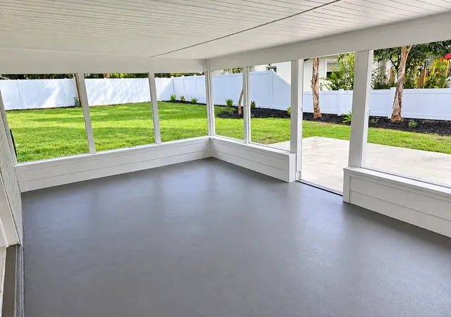 Photo 4 of Single family home for sale at 24 W Garden Ave, Winter Garden, FL 34787 | MLS# O6446518 | Listing updated on 2026-10-09