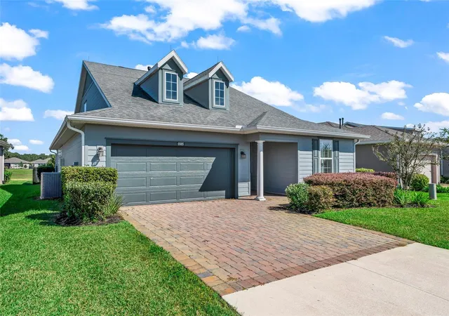 Photo 1 of Single family home for sale at 5565 NW 43rd Lane Rd, Ocala, FL 34482 | MLS# OM733270 | Listing updated on 2026-10-15