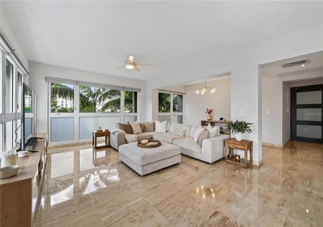 Photo 4 of Condo for sale at 1364 Wilson Ave #304, San Juan, PR 00907 | MLS# PR9124634 | Listing updated on 2026-10-23