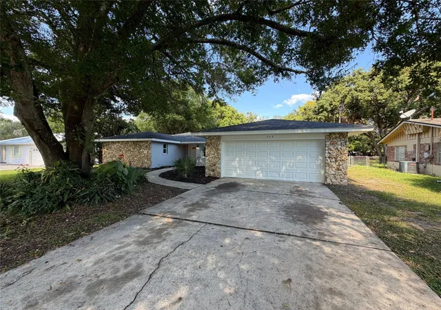 Single family home for sale at 208 Robin Rd, ALTAMONTE SPRINGS, FL 32701 | MLS# O6446522