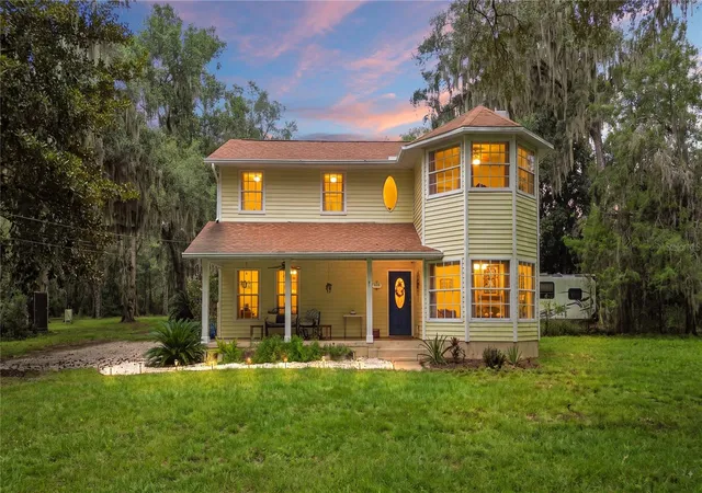 Photo 1 of Single family home for sale at 5225 Griffin Rd, Brooksville, FL 34601 | MLS# W7890000 | Listing updated on 2026-10-13
