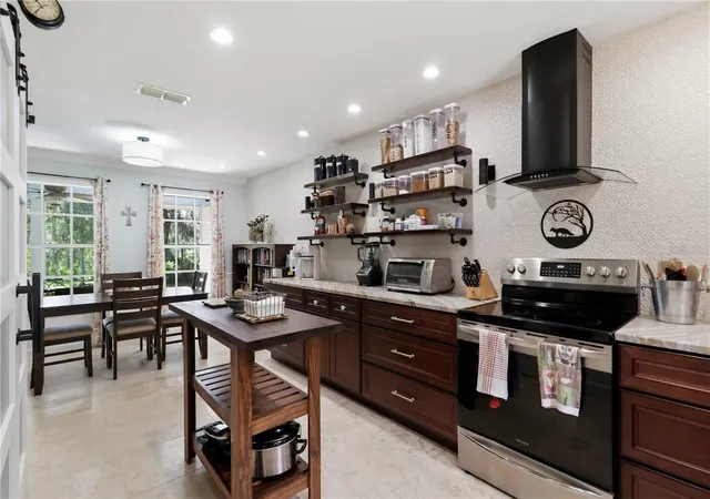 Photo 4 of Single family home for sale at 5225 Griffin Rd, Brooksville, FL 34601 | MLS# W7890000 | Listing updated on 2026-10-13