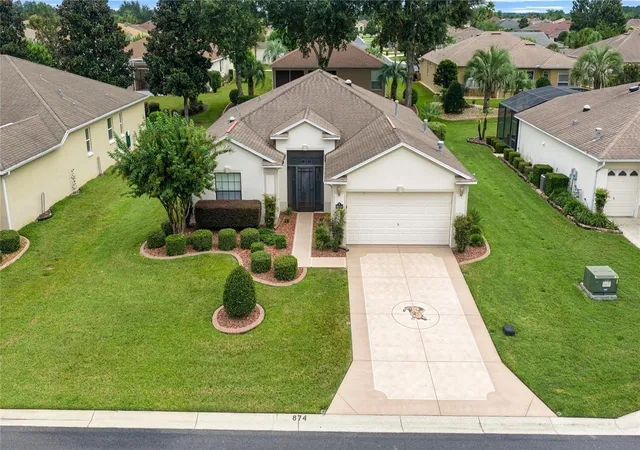 Photo 1 of Single family home for sale at 16424 Sw 14th Avenue Rd, Ocala, FL 34473 | MLS# OM733272 | Listing updated on 2026-10-04