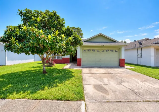 Photo 2 of Single family home for sale at 298 Indian Point Cir, Kissimmee, FL 34746 | MLS# S5158687 | Listing updated on 2026-10-22