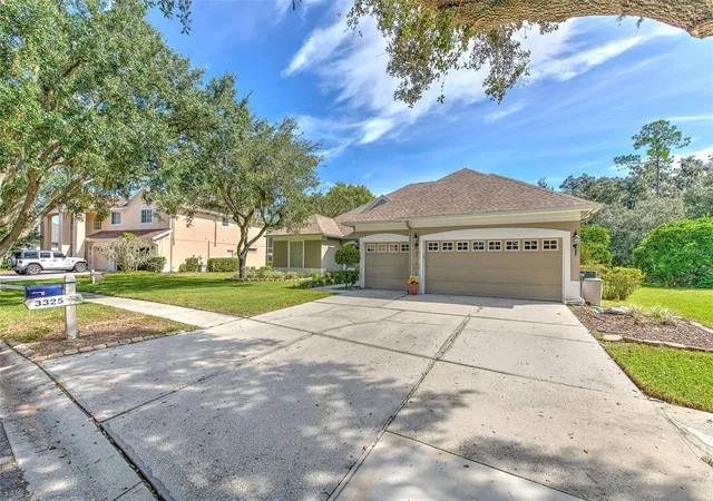 Photo 1 of Single family home for sale at 3325 Cypress Landing Dr, Valrico, FL 33596 | MLS# TB8554064 | Listing updated on 2026-10-04