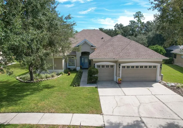 Photo 3 of Single family home for sale at 3325 Cypress Landing Dr, Valrico, FL 33596 | MLS# TB8554064 | Listing updated on 2026-10-04