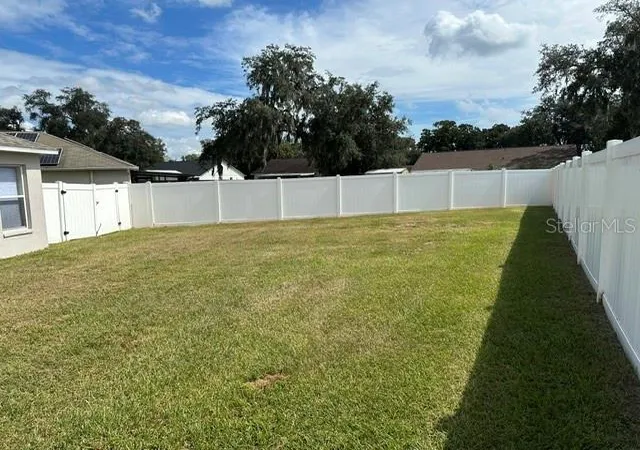 Photo 4 of Single family home for sale at 4403 Country Hills Blvd, Plant City, FL 33563 | MLS# L4965493 | Listing updated on 2026-10-02