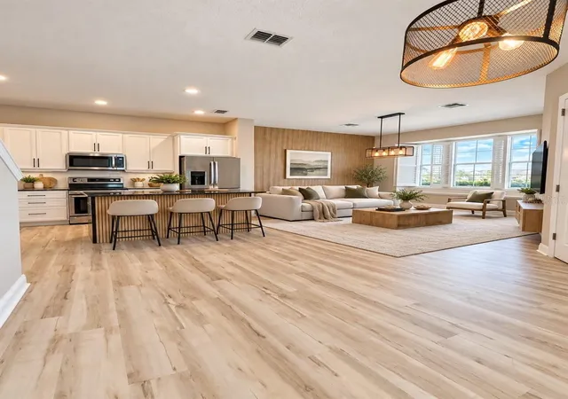 Photo 4 of Single family home for sale at 8582 Powder Ridge Trl, Windermere, FL 34786 | MLS# S5158690 | Listing updated on 2026-10-25